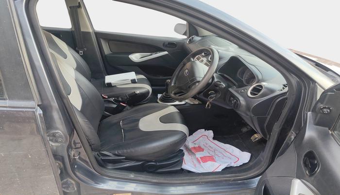 2012 Ford Figo TITANIUM 1.4 DIESEL, Diesel, Manual, 1,70,672 km, interior