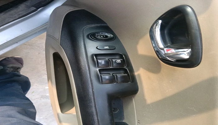 2013 Hyundai i10 SPORTZ 1.2, Petrol, Manual, 69,073 km, interior