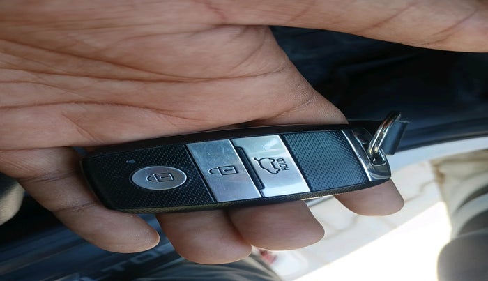 2020 KIA SELTOS HTK PLUS 1.5, Petrol, Manual, 58,387 km, interior