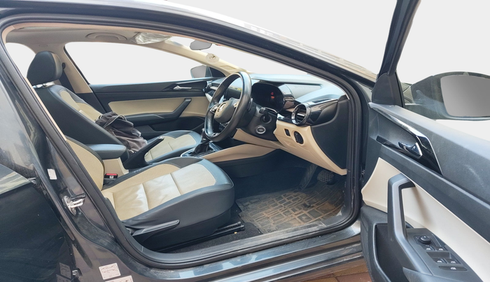 2023 Skoda SLAVIA STYLE 1.0L TSI AT, Petrol, Automatic, 48,700 km, interior