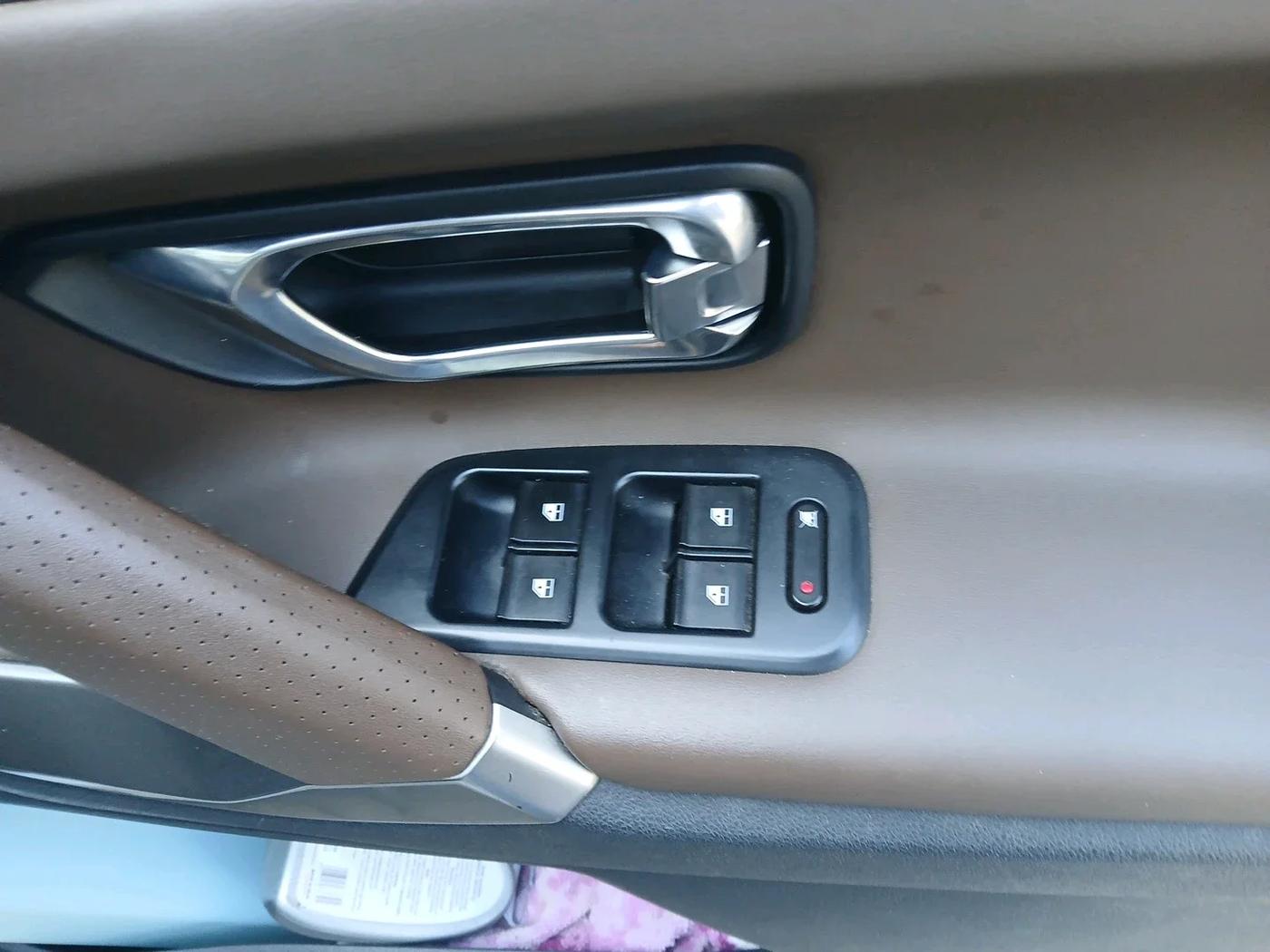 2019 Tata Harrier XZ 2.0L, Diesel, Manual, 1,03,036 km, interior
