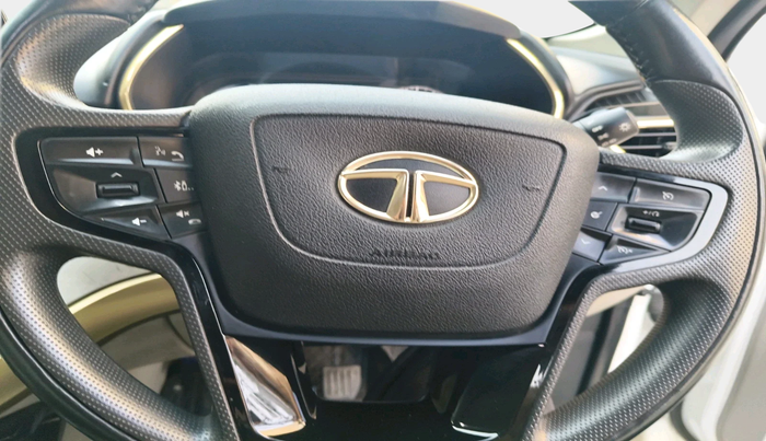 2021 Tata Safari XZ PLUS GOLD, Diesel, Manual, 50,864 km, interior
