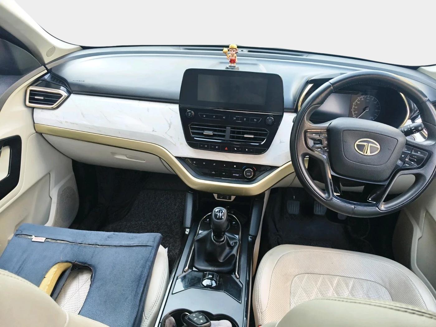 2021 Tata Safari XZ PLUS GOLD, Diesel, Manual, 53,000 km, interior