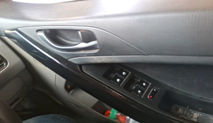 2018 Tata NEXON XM DIESEL, Diesel, Manual, 1,22,774 km, interior