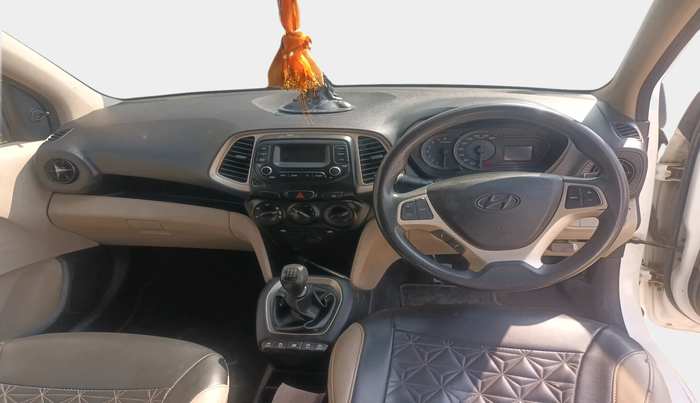 2020 Hyundai NEW SANTRO MAGNA, Petrol, Manual, 64,342 km, interior