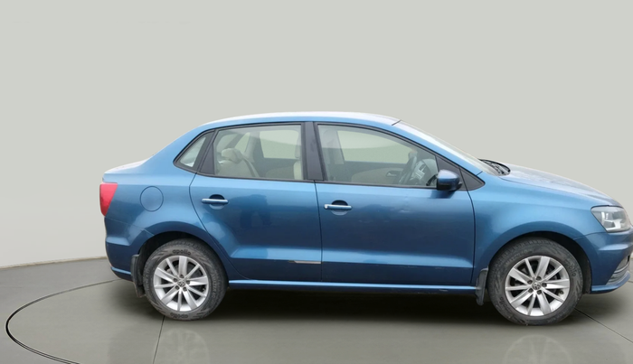 2016 Volkswagen Ameo HIGHLINE1.5L, Diesel, Manual, 1,30,919 km, exterior