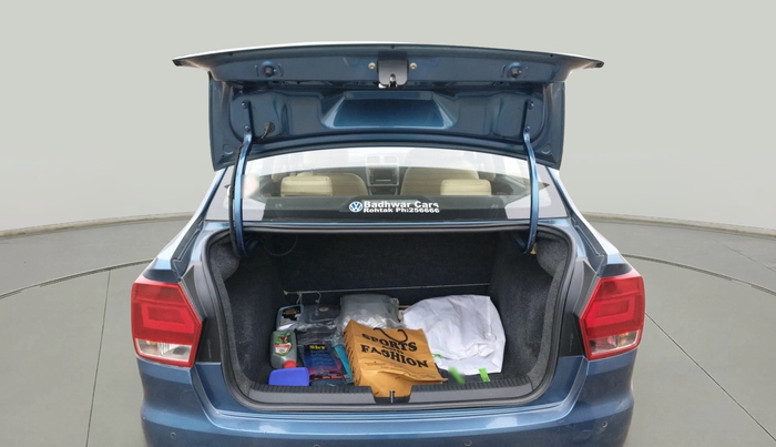 2016 Volkswagen Ameo HIGHLINE1.5L, Diesel, Manual, 1,30,919 km, exterior