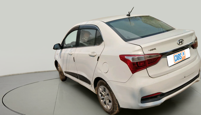 2018 Hyundai Xcent E+, Petrol, Manual, 1,01,199 km, exterior