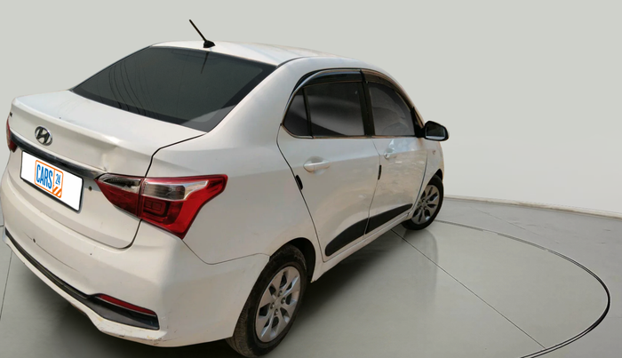 2018 Hyundai Xcent E+, Petrol, Manual, 1,01,199 km, exterior