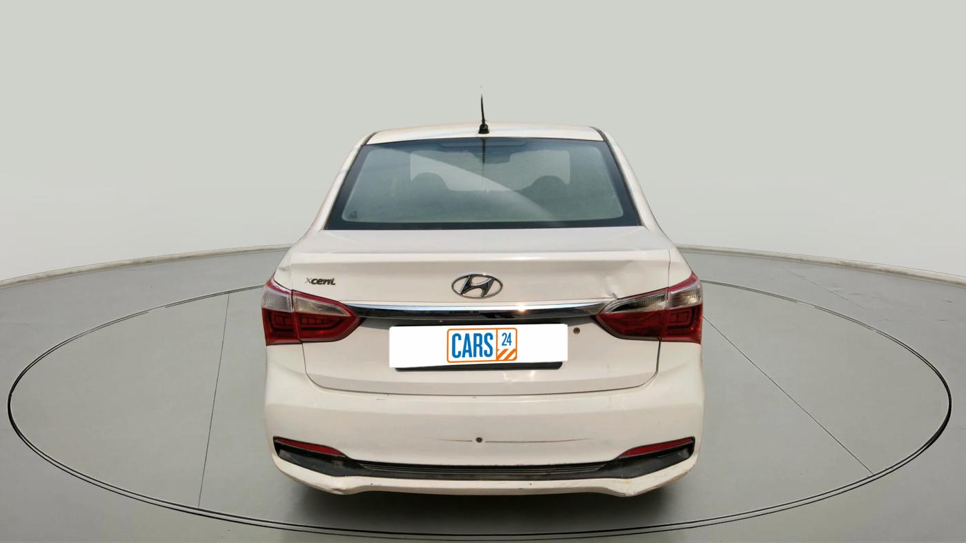 2018 Hyundai Xcent E+, Petrol, Manual, 1,01,199 km, exterior
