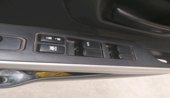 2016 Maruti S Cross SIGMA 1.3, Diesel, Manual, 1,33,144 km, interior