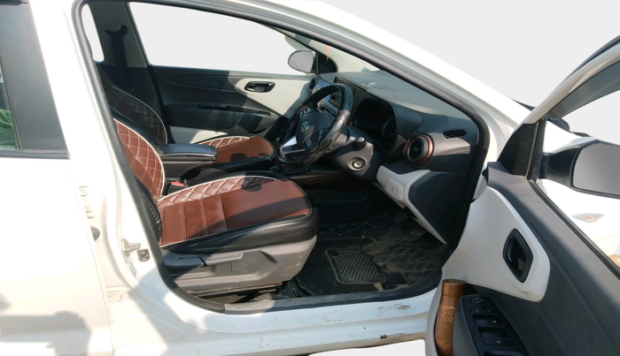 2022 Hyundai AURA S 1.2 CNG, Petrol, Manual, 61,811 km, interior