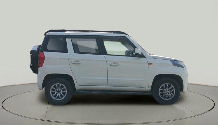 2017 Mahindra TUV300 T8 AMT, Diesel, Automatic, 87,568 km, exterior