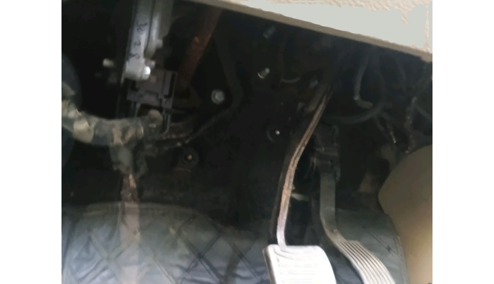 2017 Mahindra TUV300 T8 AMT, Diesel, Automatic, 87,568 km, interior