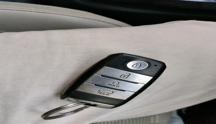 2020 KIA SELTOS HTX PLUS AT1.5 DIESEL, Diesel, Automatic, 1,31,844 km, interior