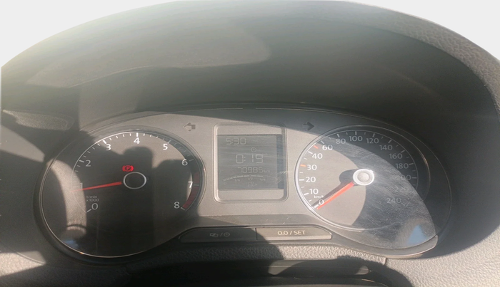 2017 Volkswagen Ameo HIGHLINE1.2L PLUS 16 ALLOY, Petrol, Manual, 70,985 km, interior