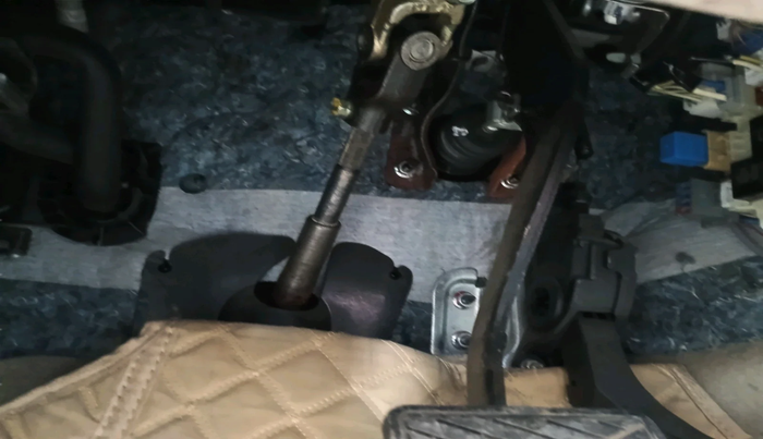 2019 Maruti Ciaz ALPHA  AT 1.5 SHVS PETROL, Petrol, Automatic, 42,718 km, interior