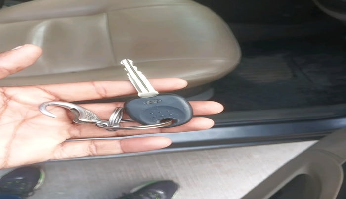 2012 Hyundai i10 MAGNA 1.1, Petrol, Manual, 1,06,118 km, interior