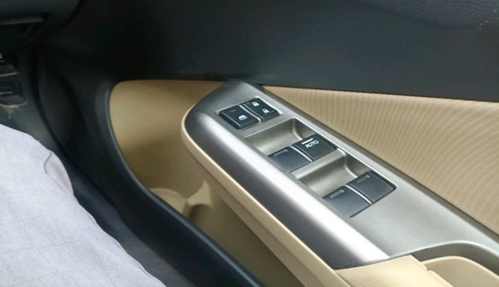 2016 Honda City 1.5L I-VTEC V MT, Petrol, Manual, 81,227 km, interior