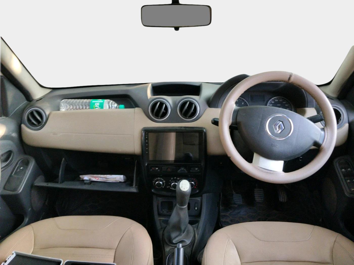 2013 Renault Duster RXL PETROL, Petrol, Manual, 1,08,972 km, interior