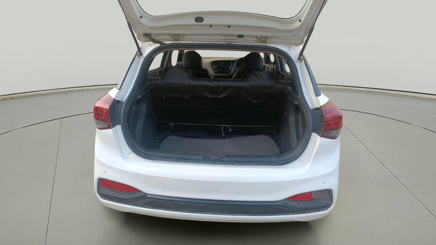 2020 Hyundai Elite i20 MAGNA PLUS 1.2, Petrol, Manual, 73,822 km, exterior