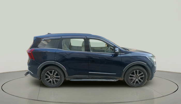 2022 Mahindra XUV700 AX 7 LUXURY P AT 7 STR, Petrol, Automatic, 33,641 km, exterior