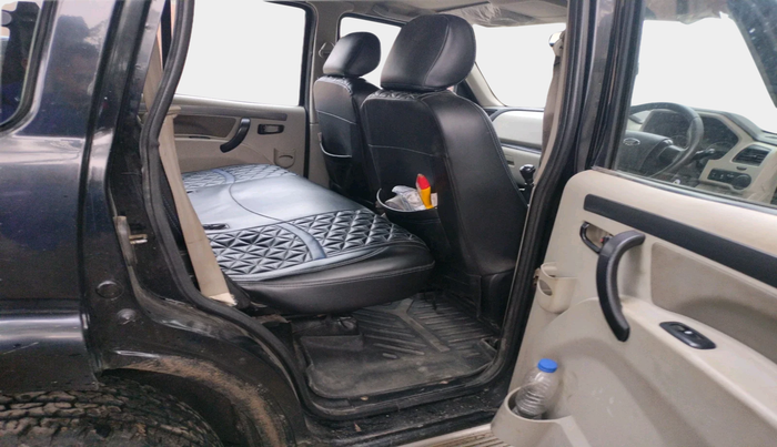 2021 Mahindra Scorpio S5, Diesel, Manual, 95,924 km, interior