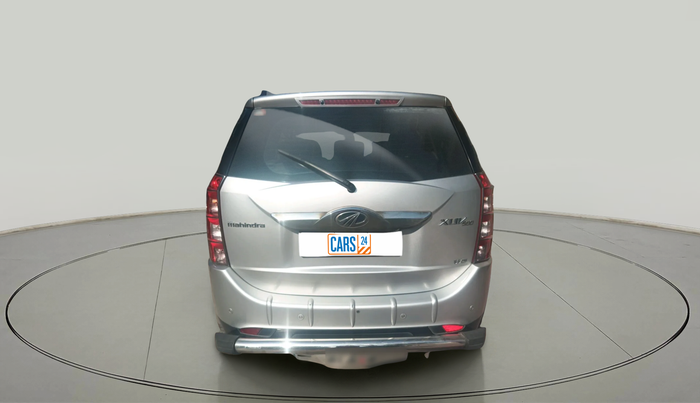 2017 Mahindra XUV500 W6 1.99, Diesel, Manual, 43,420 km, exterior