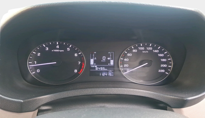 2016 Hyundai Creta BASE 1.6 PETROL, Petrol, Manual, 1,12,415 km, interior