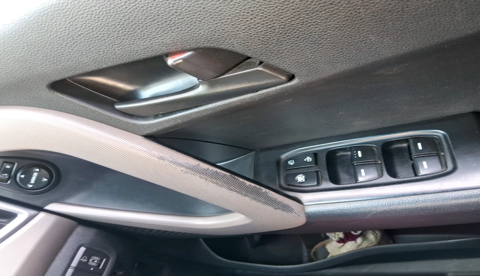 2016 Hyundai Creta BASE 1.6 PETROL, Petrol, Manual, 1,12,415 km, interior