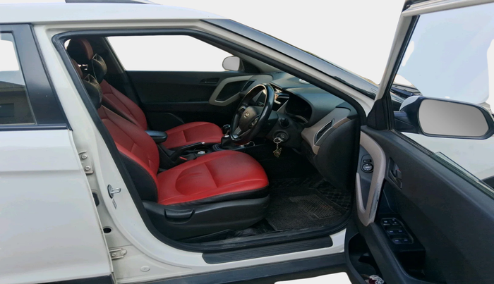 2016 Hyundai Creta BASE 1.6 PETROL, Petrol, Manual, 1,12,415 km, interior