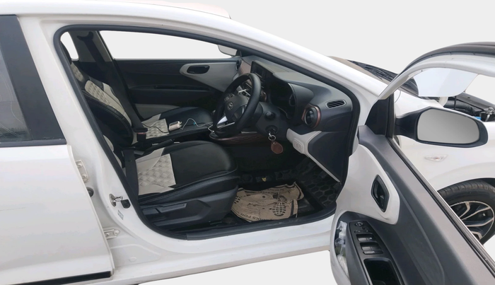 2021 Hyundai AURA S 1.2 CNG, Petrol, Manual, 1,35,232 km, interior