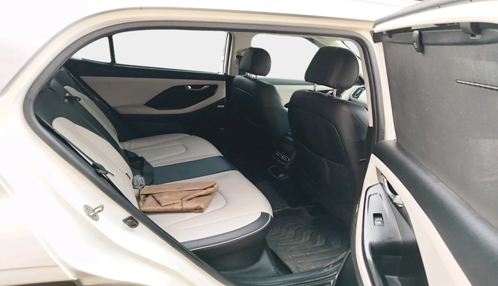 2021 Hyundai Creta SX (O) AT 1.5 DIESEL, Diesel, Automatic, 76,041 km, interior