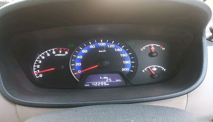 2014 Hyundai Xcent BASE 1.2, Petrol, Manual, 42,299 km, interior