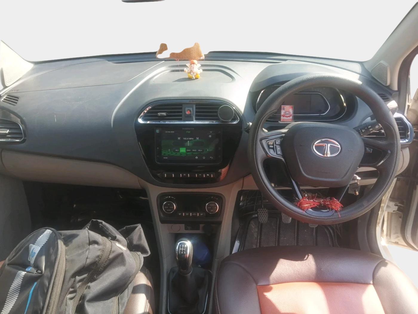 2019 Tata Tiago XZ PLUS PETROL, Petrol, Manual, 54,763 km, interior