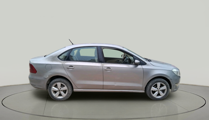 2016 Skoda Rapid AMBITION 1.5 TDI, Diesel, Manual, 1,47,307 km, exterior