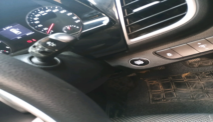 2022 KIA SELTOS HTK PLUS 1.5 DIESEL, Diesel, Manual, 34,220 km, interior