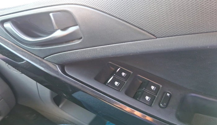 2017 Tata NEXON XT DIESEL, Diesel, Manual, 1,21,332 km, interior