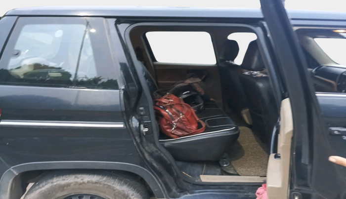 2023 Mahindra BOLERO NEO N 8, Diesel, Manual, 54,118 km, interior