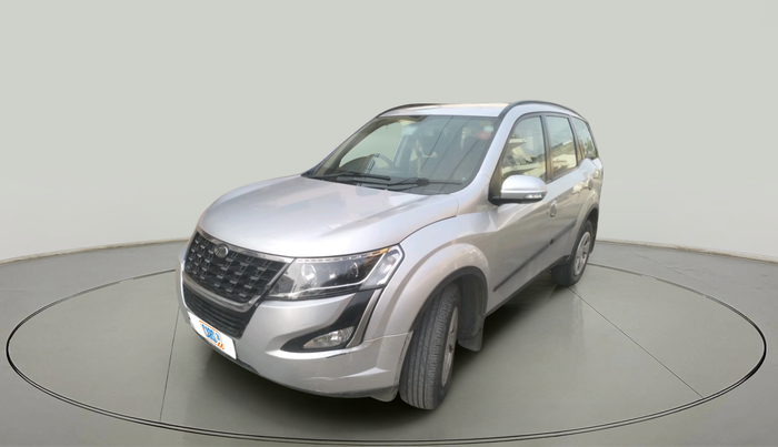 2018 Mahindra XUV500 W7, Diesel, Manual, 1,09,541 km, exterior