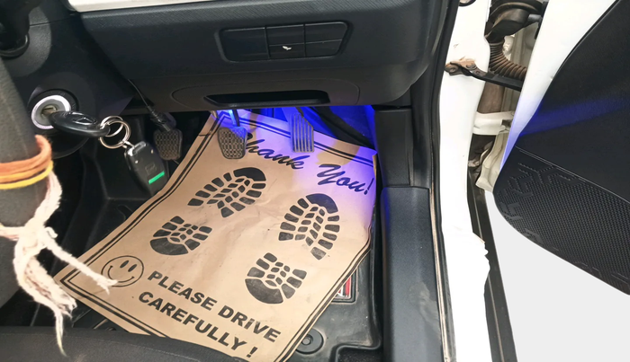 2022 Tata PUNCH PURE MT, Petrol, Manual, 9,415 km, interior