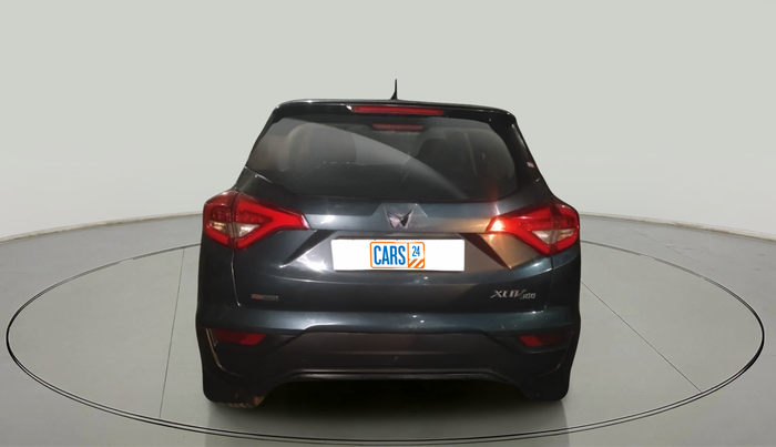 2023 Mahindra XUV300 W6 1.5 DIESEL AMT, Diesel, Automatic, 54,273 km, exterior