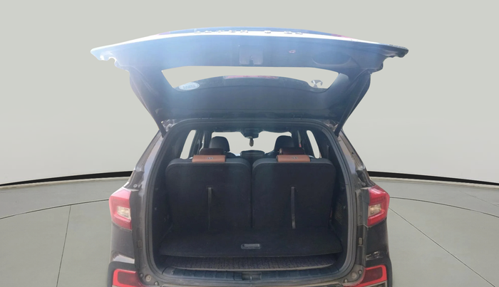 2021 Mahindra ALTURAS G4 4WD AT, Diesel, Automatic, 50,686 km, exterior