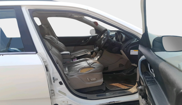 2017 Mahindra XUV500 W10 AT 1.99, Diesel, Automatic, 2,11,208 km, interior