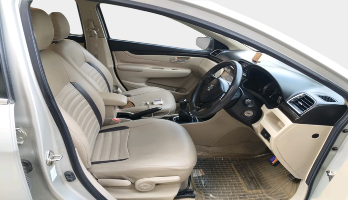 2017 Maruti Ciaz DELTA 1.4 MT PETROL, Petrol, Manual, 43,002 km, interior