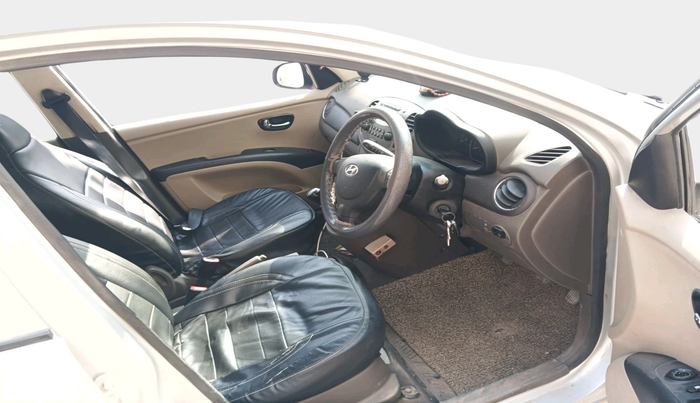 2013 Hyundai i10 SPORTZ 1.2, Petrol, Manual, 1,19,275 km, interior