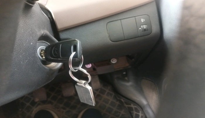 2017 Hyundai Grand i10 SPORTZ 1.2 KAPPA VTVT, Petrol, Manual, 93,289 km, interior