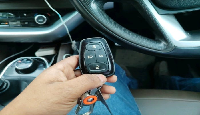 2019 Tata Harrier XZ 2.0L, Diesel, Manual, 59,324 km, interior