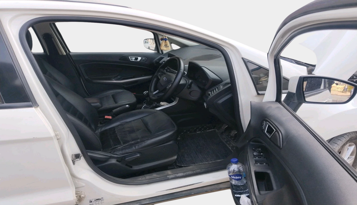 2018 Ford Ecosport TITANIUM 1.5L DIESEL, Diesel, Manual, 1,05,875 km, interior