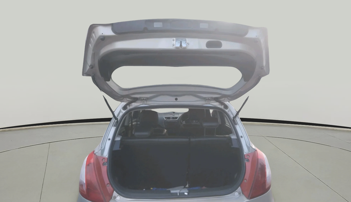 2016 Maruti Swift VXI, Petrol, Manual, 61,705 km, exterior